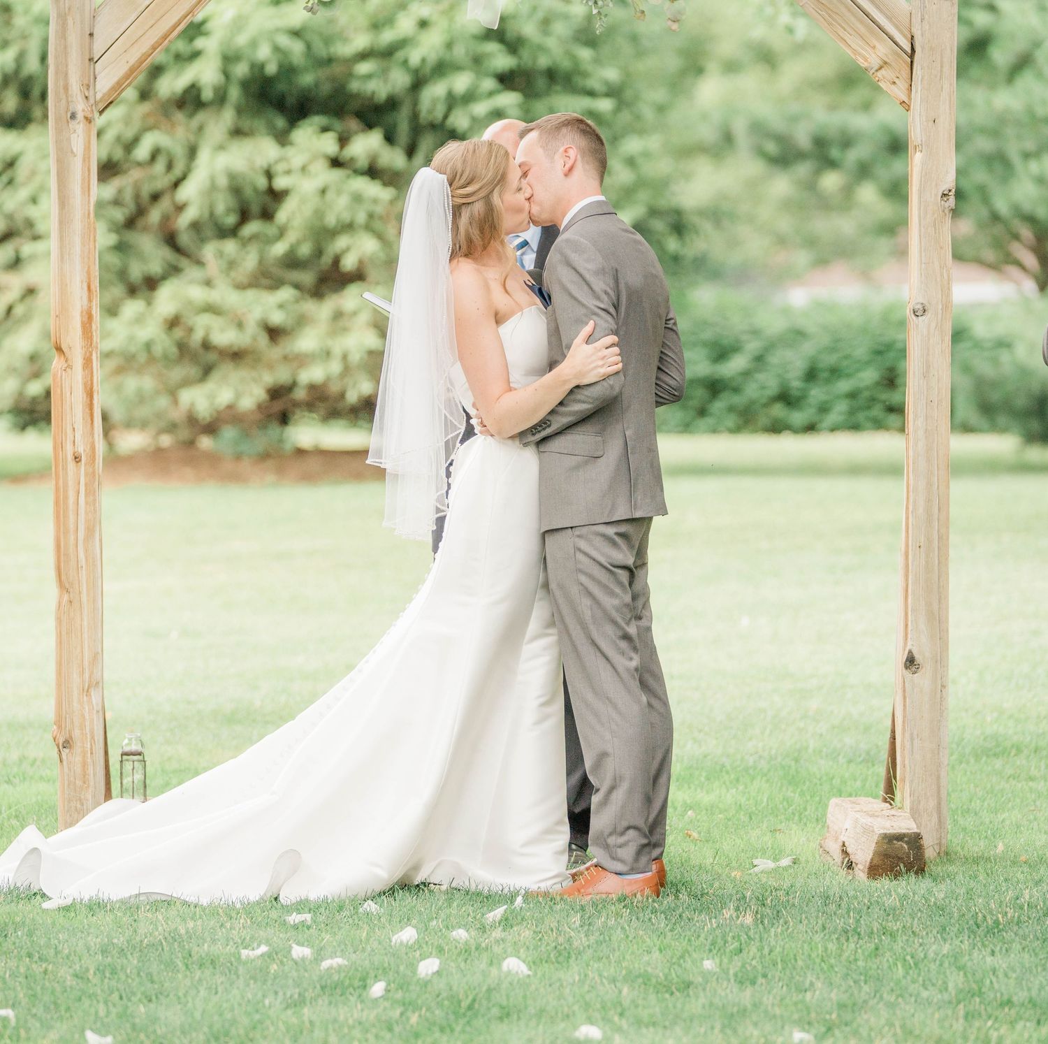 Holly, Michigan Wedding
The Grand Belle Katie Gibbons Photography