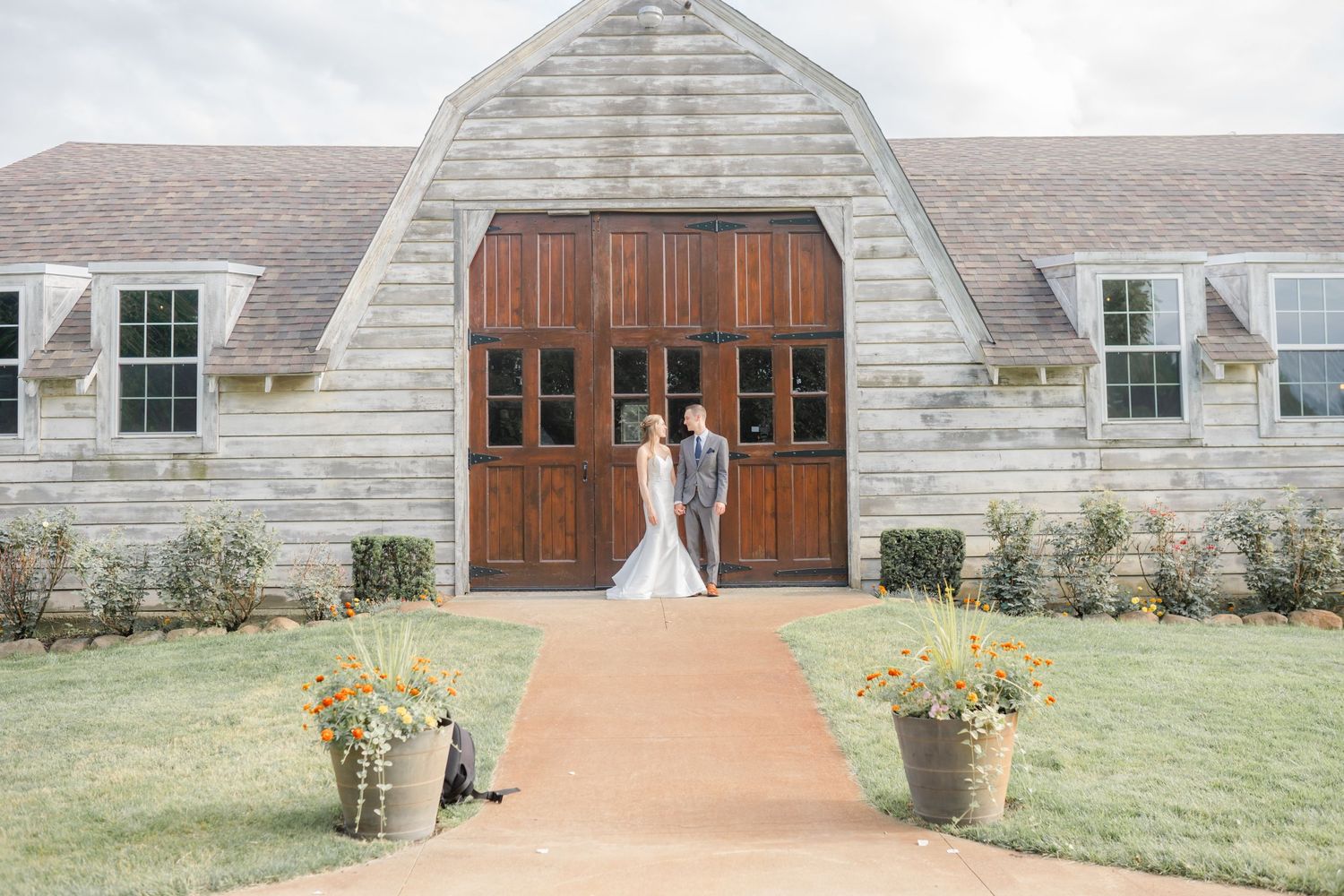 Holly, Michigan Wedding
The Grand Belle Katie Gibbons Photography