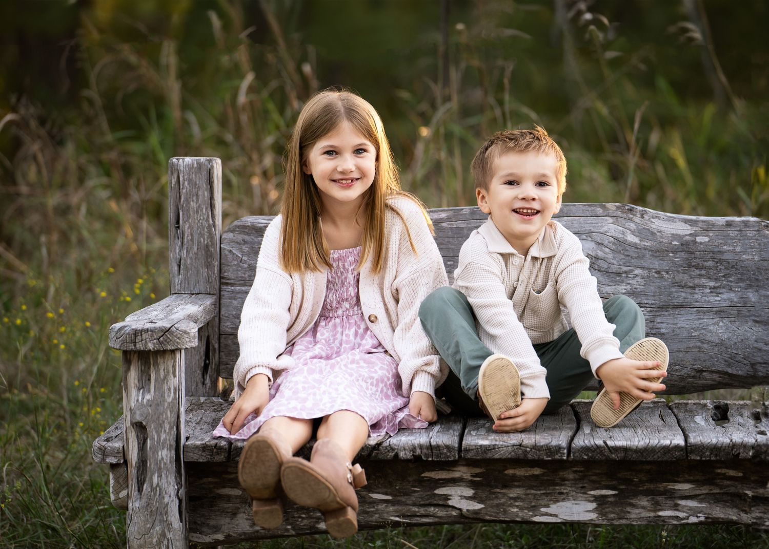 Cibolo Creek Nature Center brother and sister sitting on bench family photography session