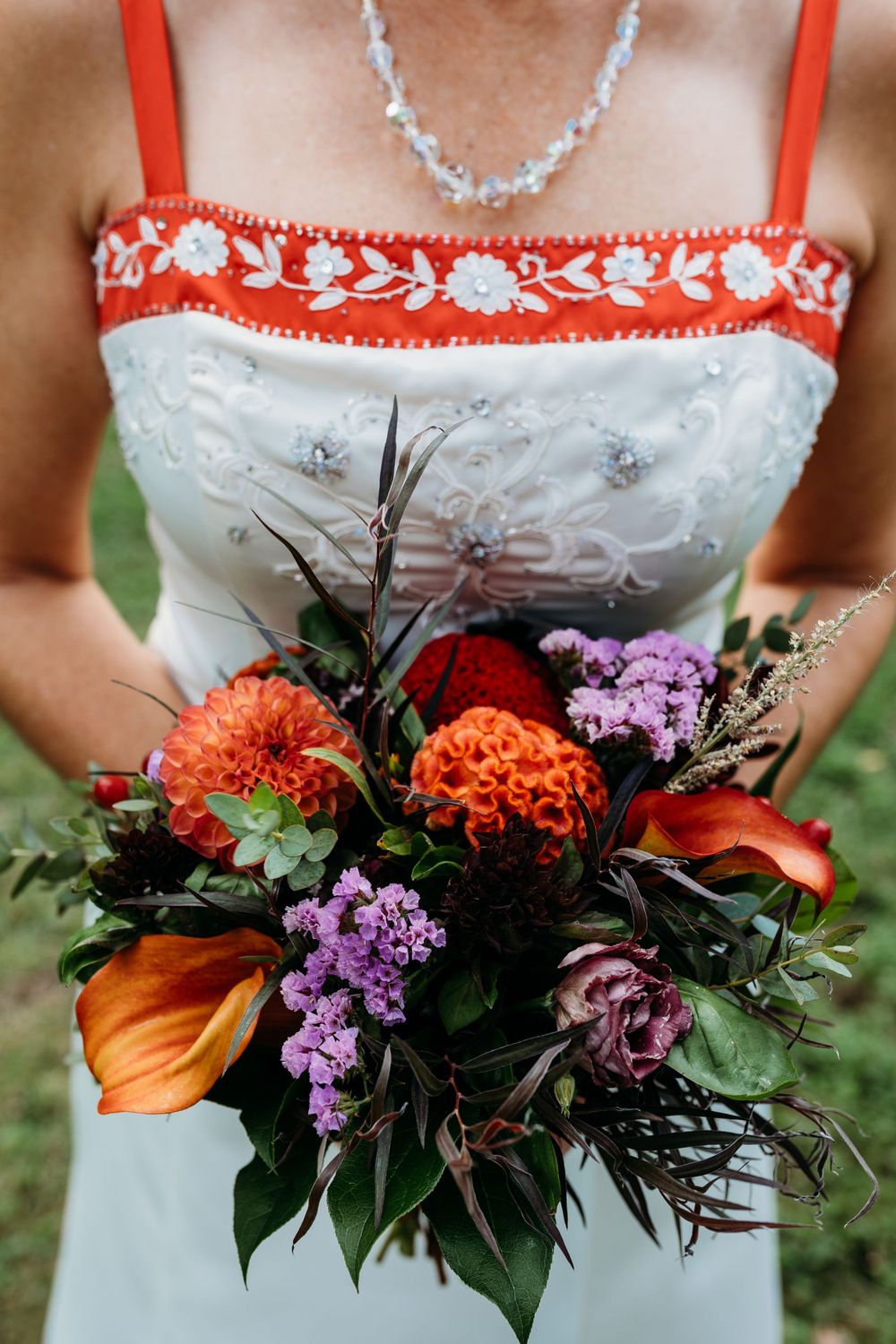 beautiful wedding set up at palisades Kepler state park in mt Vernon Iowa sage and ivy studio Iowa corridor