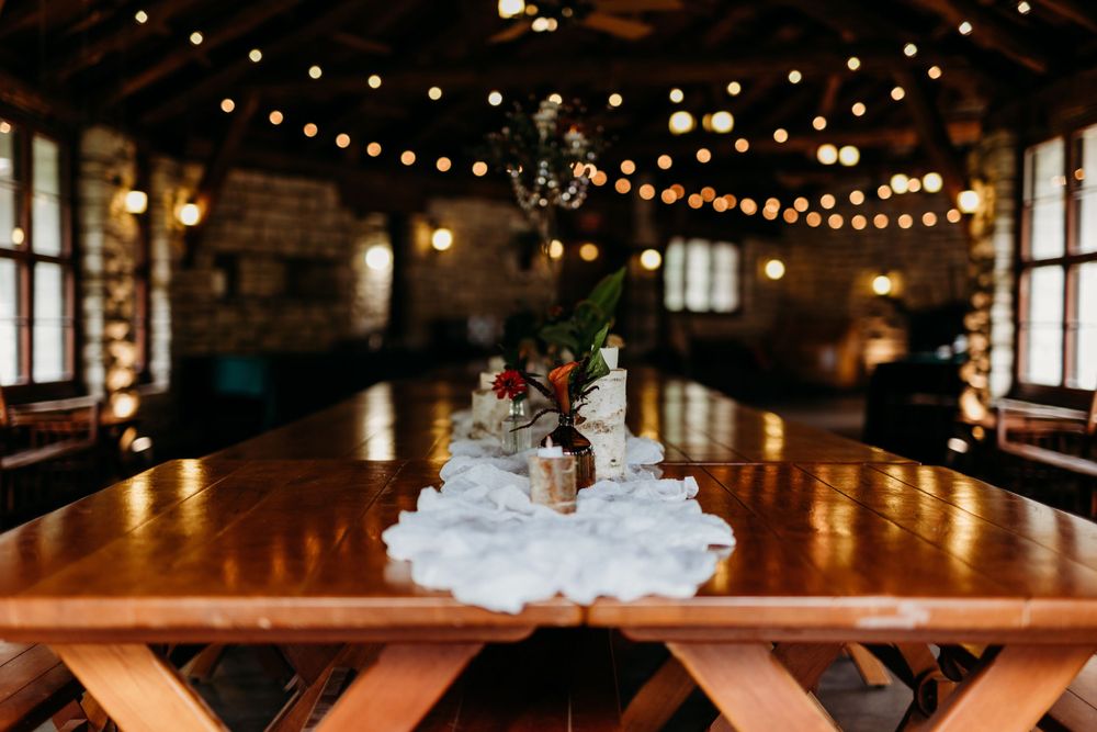 beautiful wedding set up at palisades Kepler state park in mt Vernon Iowa sage and ivy studio Iowa corridor