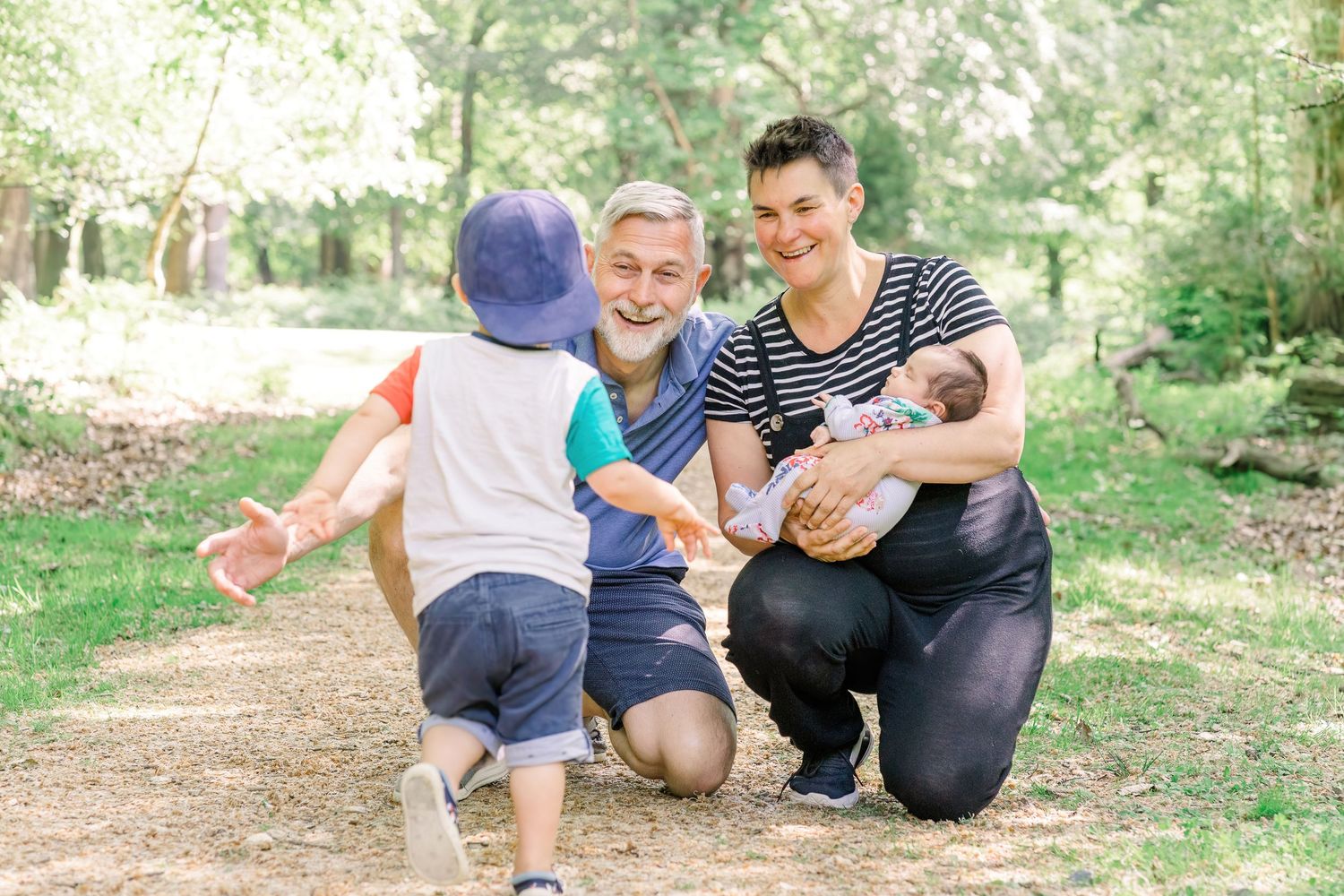 family mini photo session Wilverley Inclosure The New Forest Hampshire newborn toddler