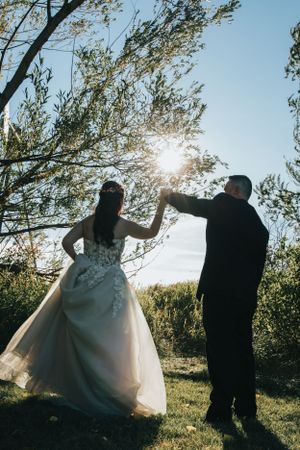 Beth and Kris Wedding Photographer VNDRDOG Media Nanton Dancing