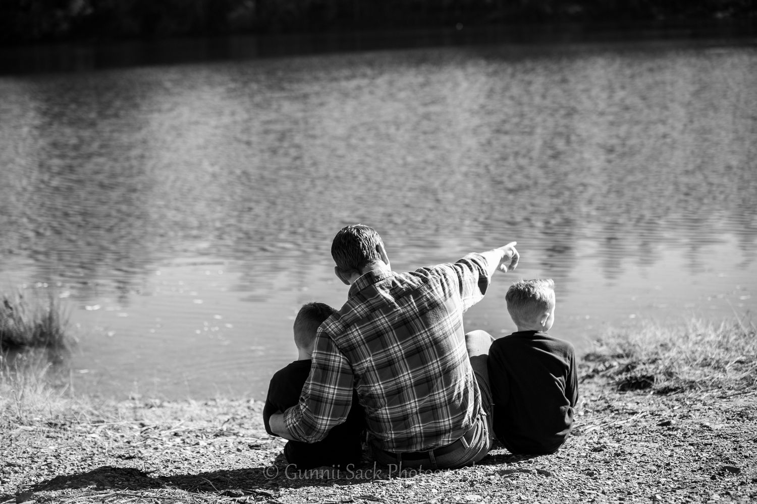 gunnii sack photography, lake tabeaud, pine grove ca, winter photos, lake photos, amador county