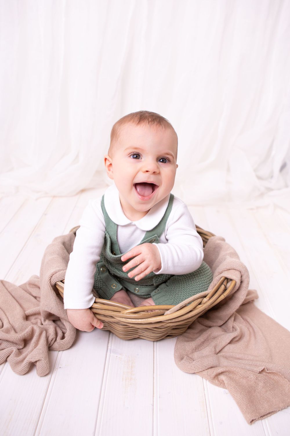 Baby Photography - Emma McDonald Photography