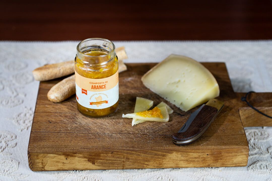 Composta di Arance sarda, i campi di Elisabetta Serramanna. Produzione e vendita prodotti sardi
