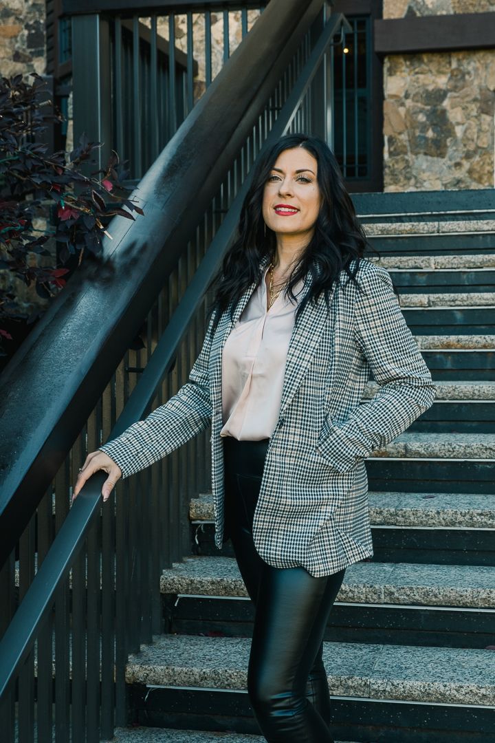 Boss babe on stairs for Michelle Deppe Photography in Salt lake City.