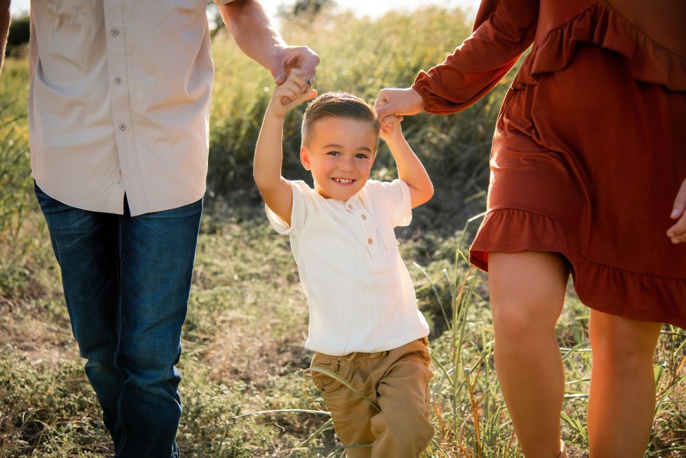 Beautiful Family Lifestyle Session in Waco, Texas with Natalia Burrows Photography