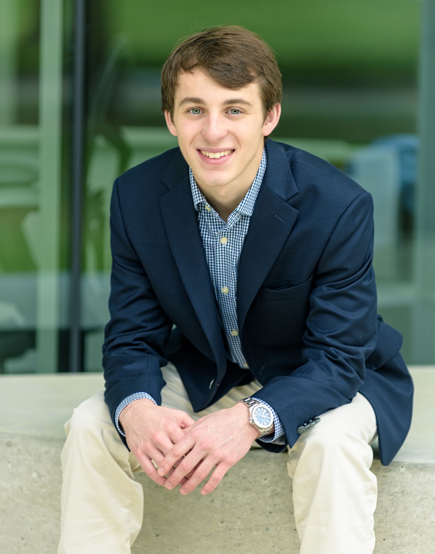 Capturing Lasting Memories: Lynn Pennington's Houston Senior Portrait Photography