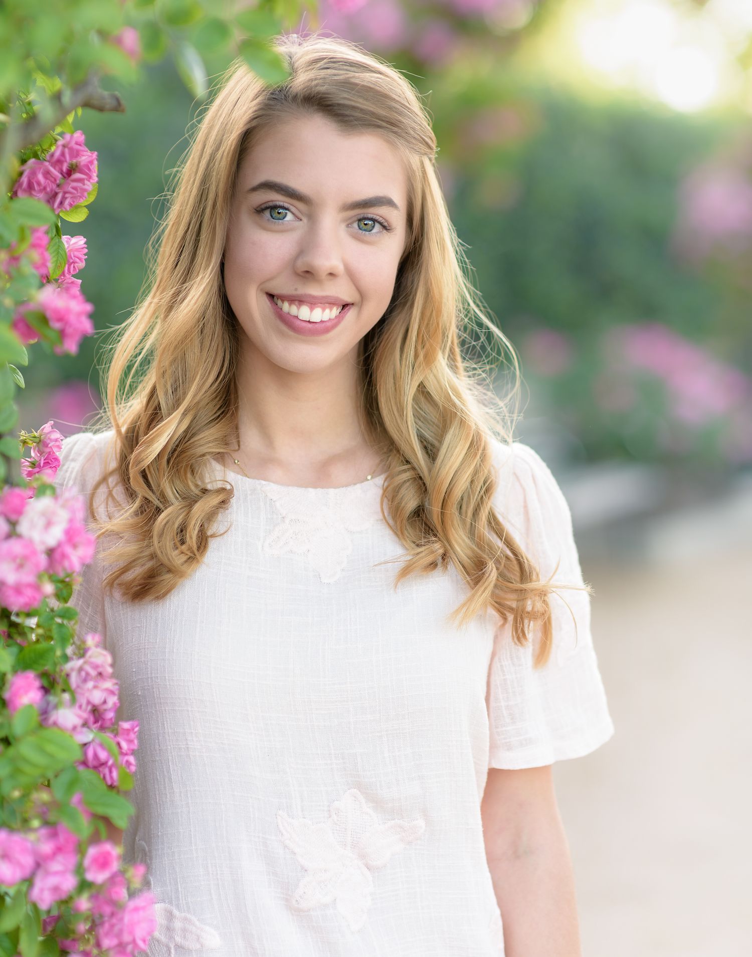 Capturing Lasting Memories: Lynn Pennington's Houston Senior Portrait Photography