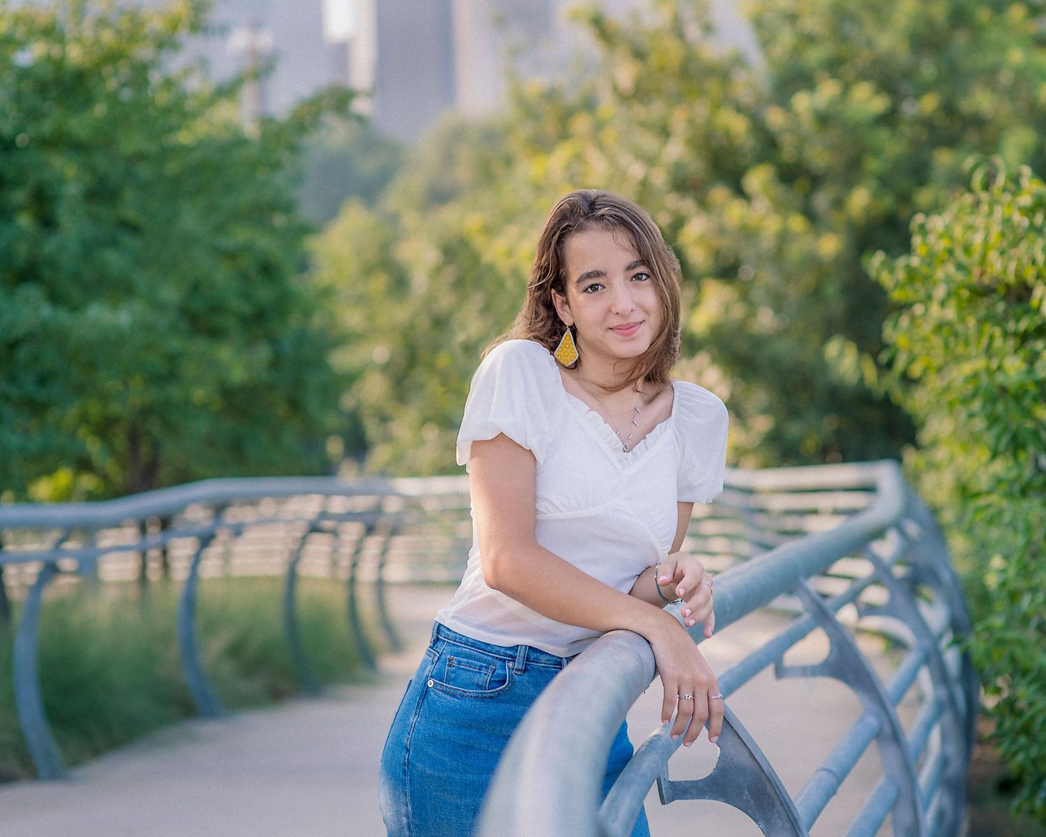 Capturing Lasting Memories: Lynn Pennington's Houston Senior Portrait Photography