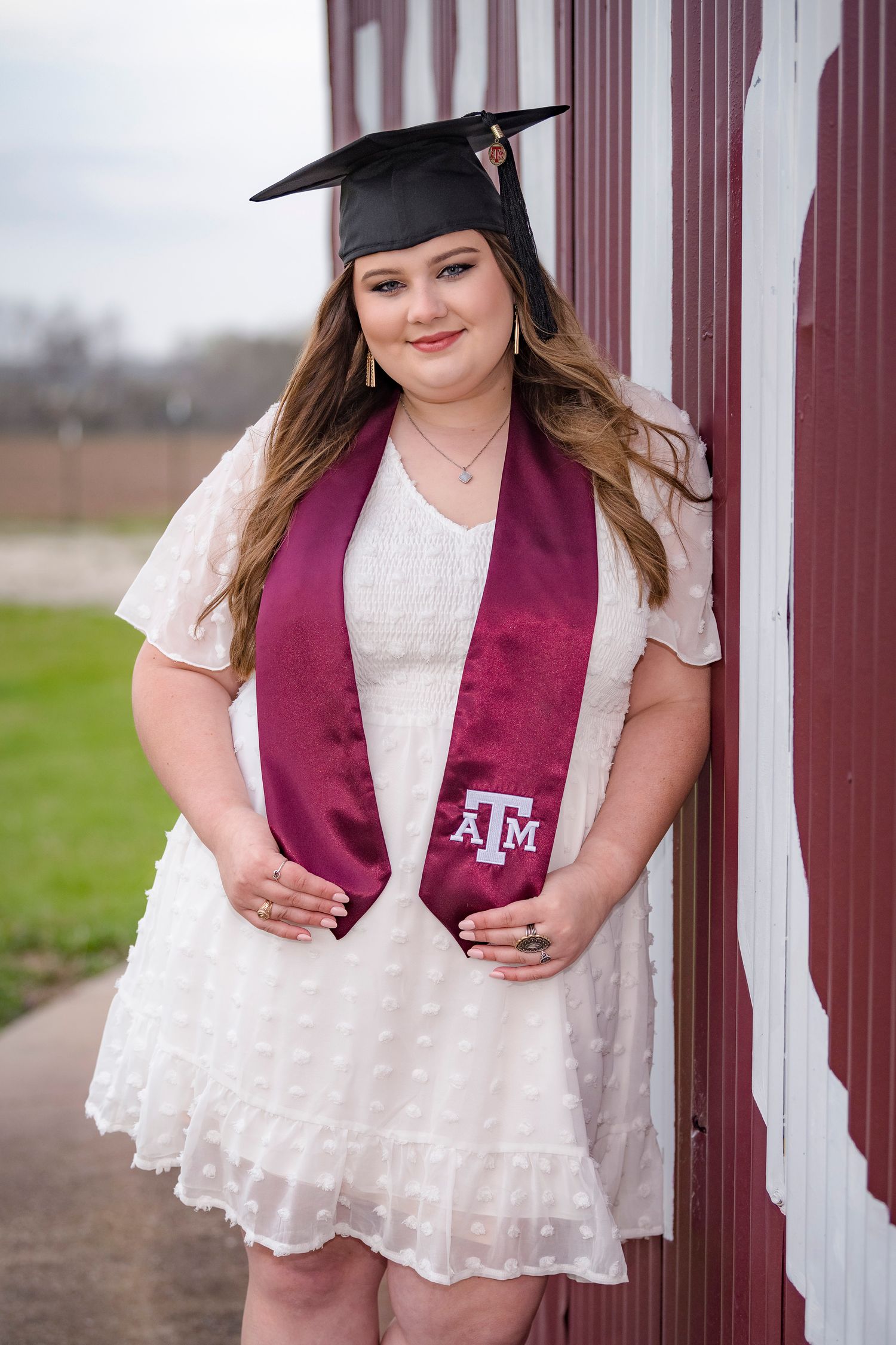Capturing Lasting Memories: Lynn Pennington's Houston Senior Portrait Photography