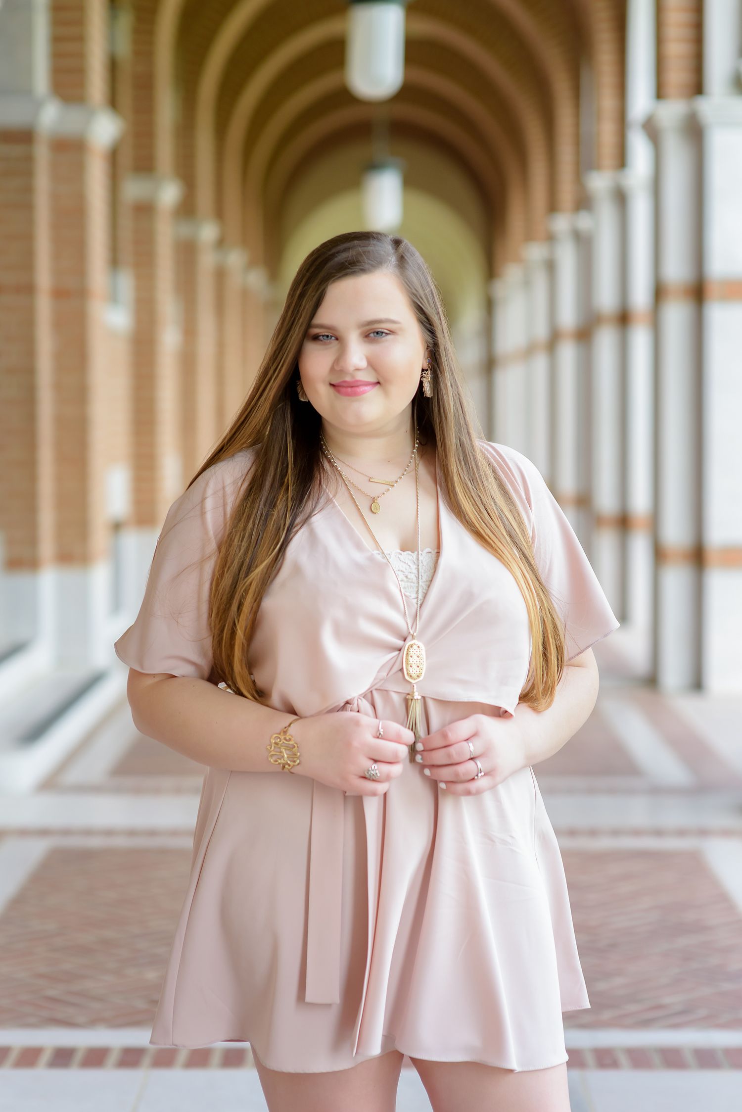 Capturing Lasting Memories: Lynn Pennington's Houston Senior Portrait Photography