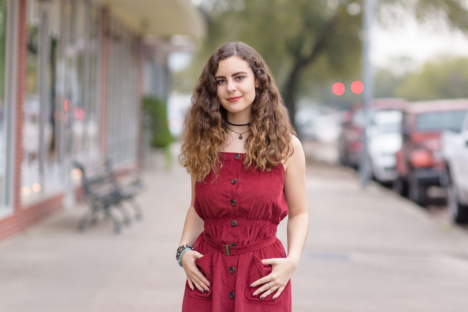 Capturing Lasting Memories: Lynn Pennington's Houston Senior Portrait Photography