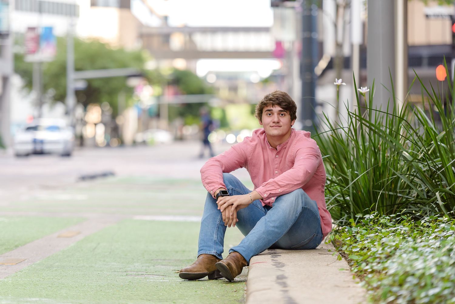 Capturing Lasting Memories: Lynn Pennington's Houston Senior Portrait Photography