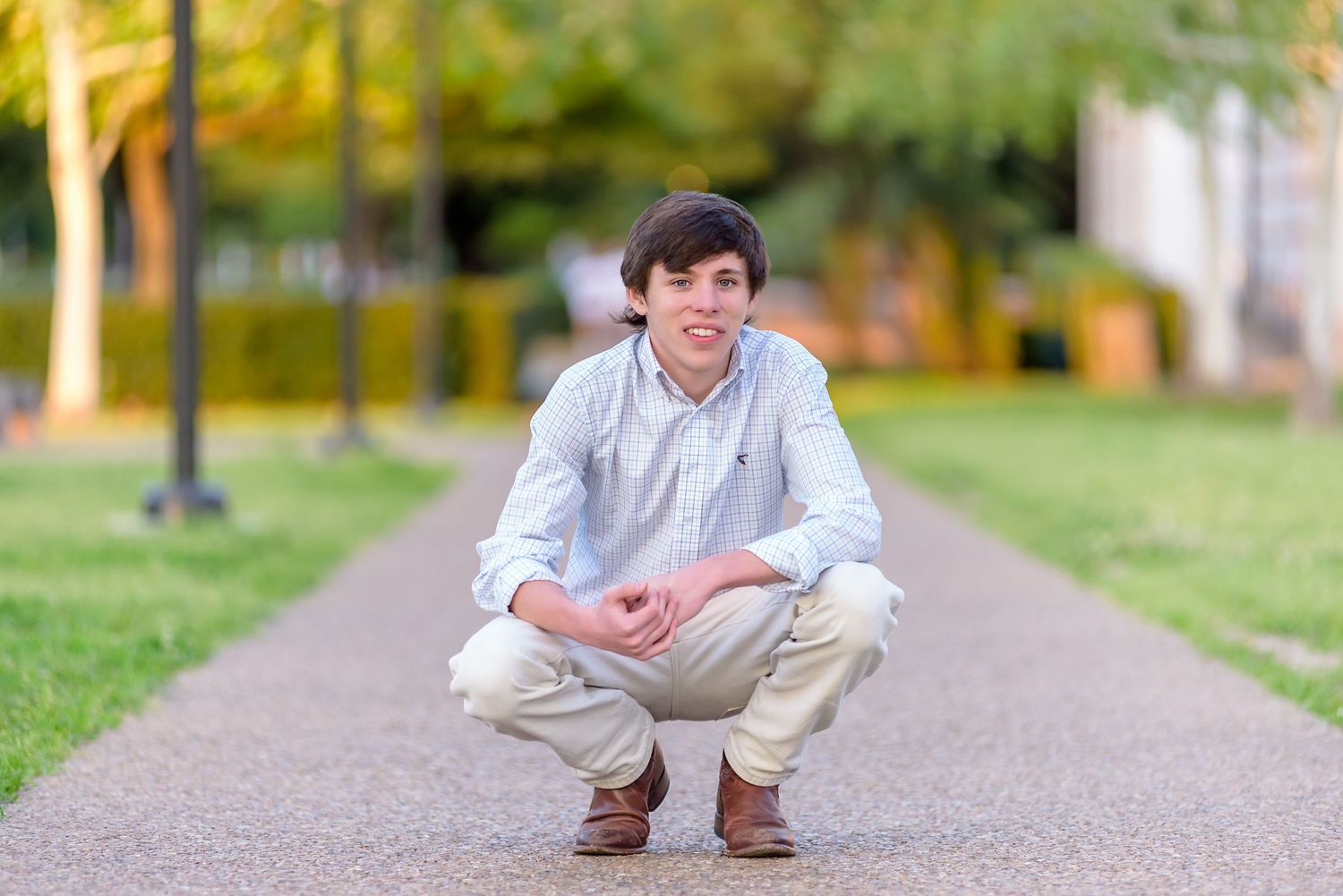 Capturing Lasting Memories: Lynn Pennington's Houston Senior Portrait Photography