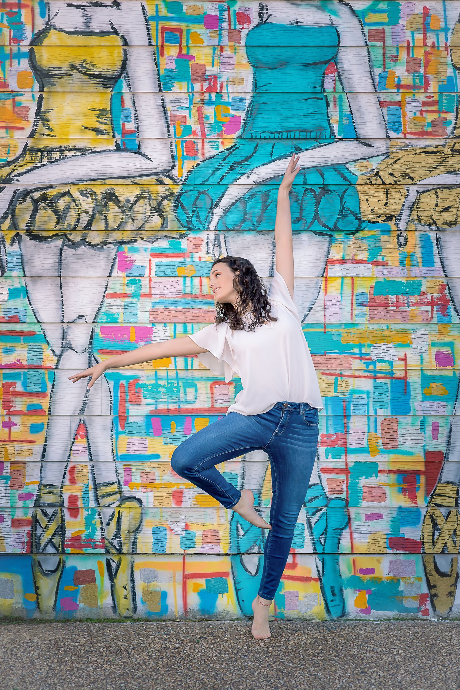 Capturing Lasting Memories: Lynn Pennington's Houston Senior Portrait Photography