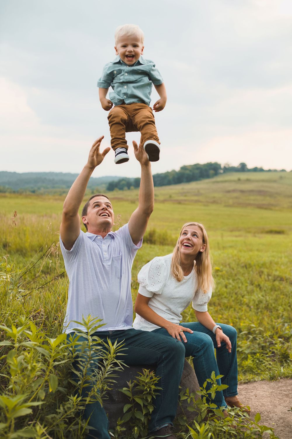 madison wi family photographer toddler baby candid walking documentary lodi rural grass fields golden hour vibes aesthetic gibraltar rock