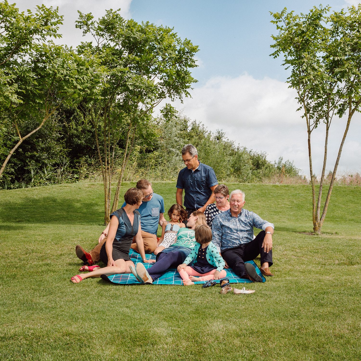 familiefotografie in de groene omgeving