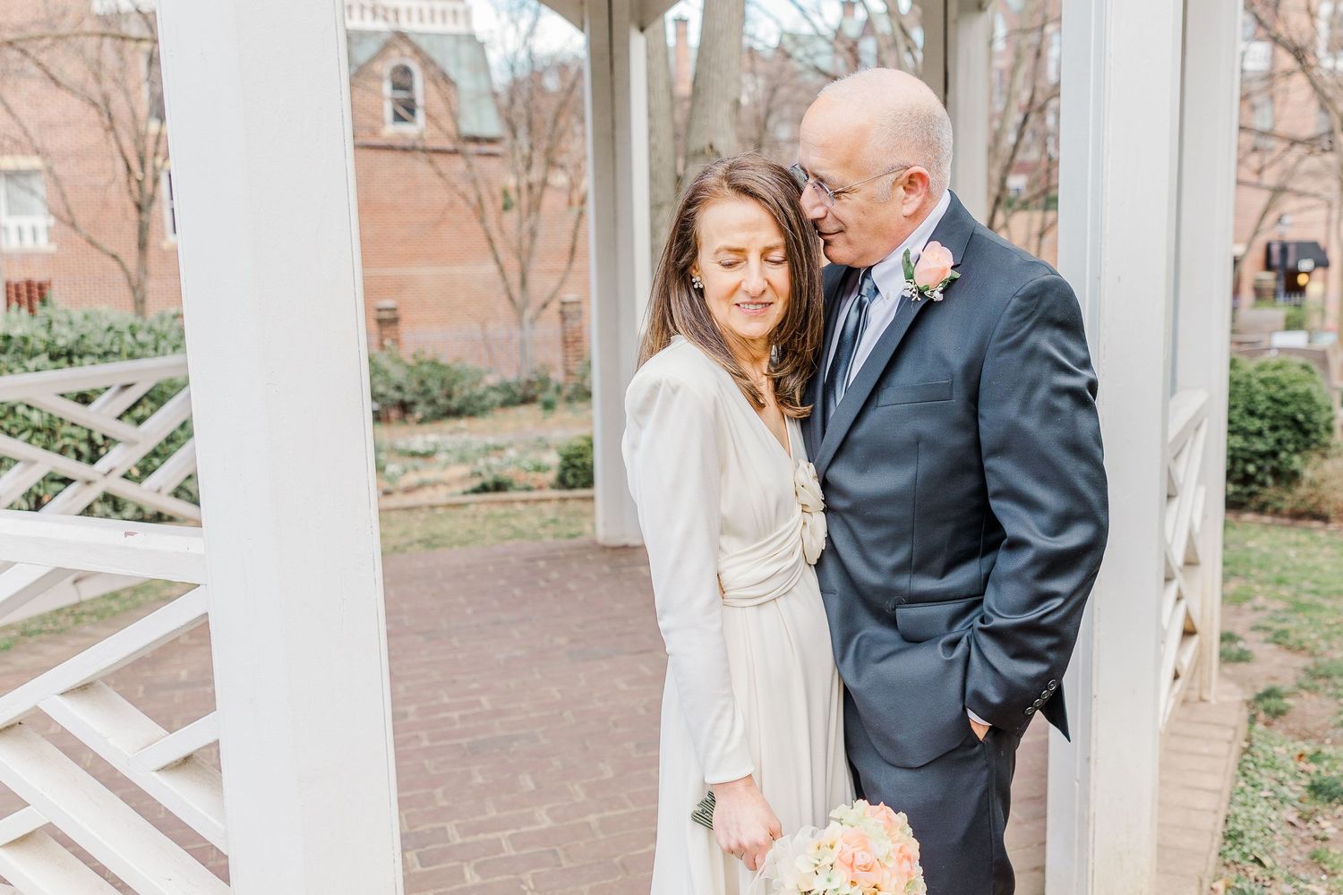 OLD TOWN ALEXANDRIA VIRGINIA ELOPEMENT PICTURES