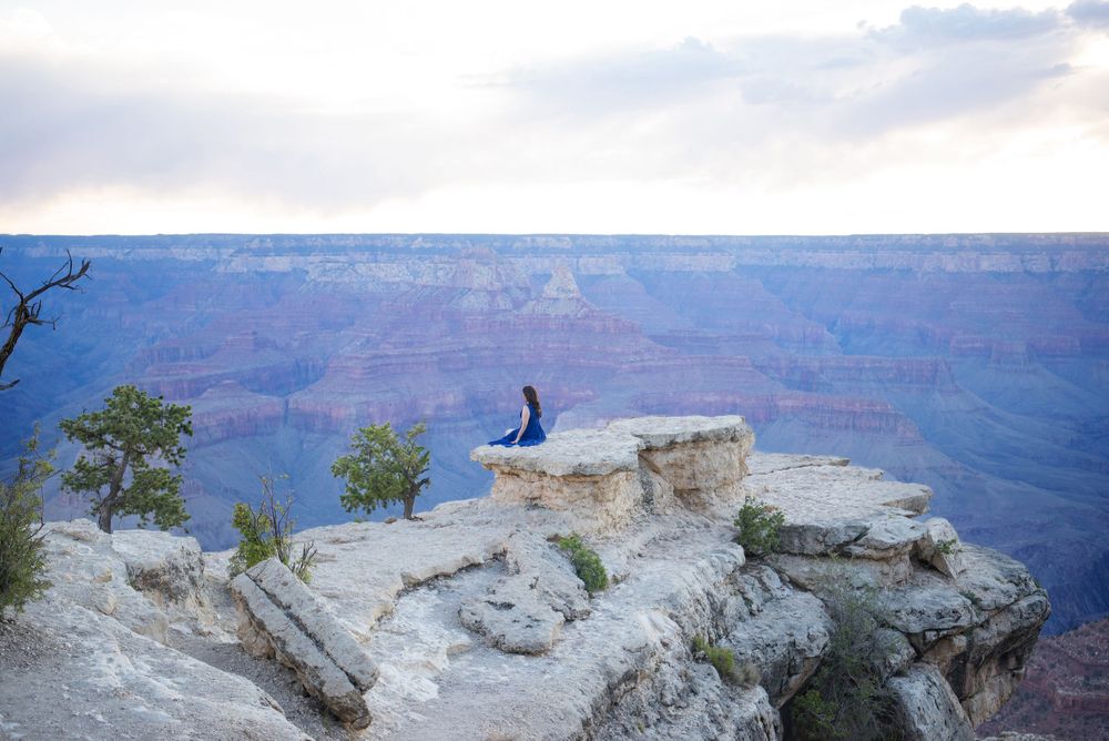 grand view of the modeling photo session. grand canyon. arizona. wedding photographer