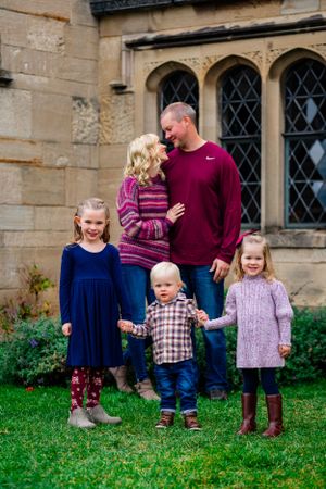 Kids and their parents having fun together during photo sessions is definitely set to make some memorable moments