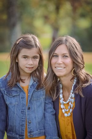 A mother-daughter look alike