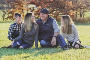 Fall family photo session; outdoor photo session; Hartwood Acres