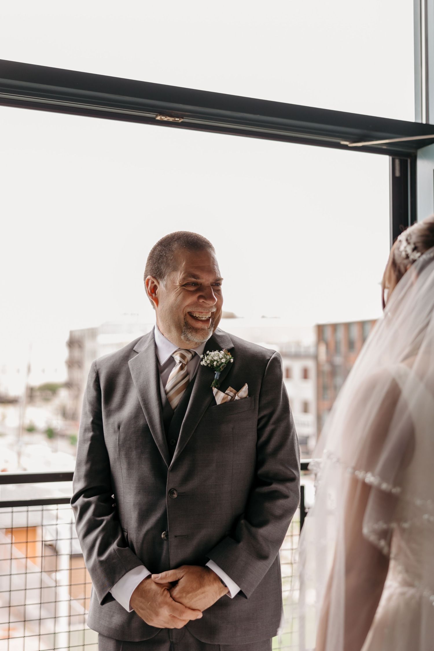 Ohio Wedding, Ohio Photographer, Wedding Photographer, The Palm Tree Barn, First Look Photos