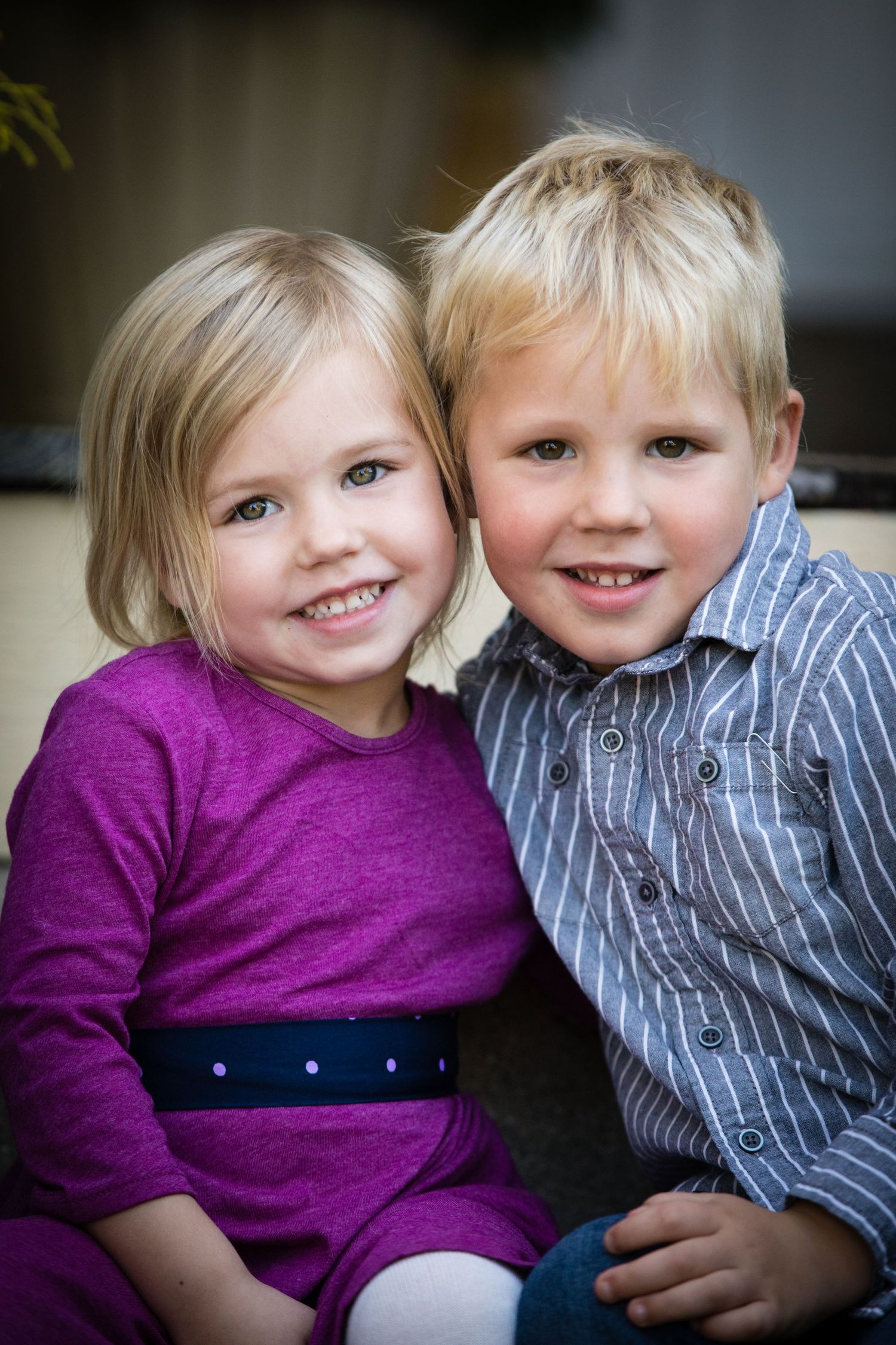 Family of four in Zionsville takes pictures in village