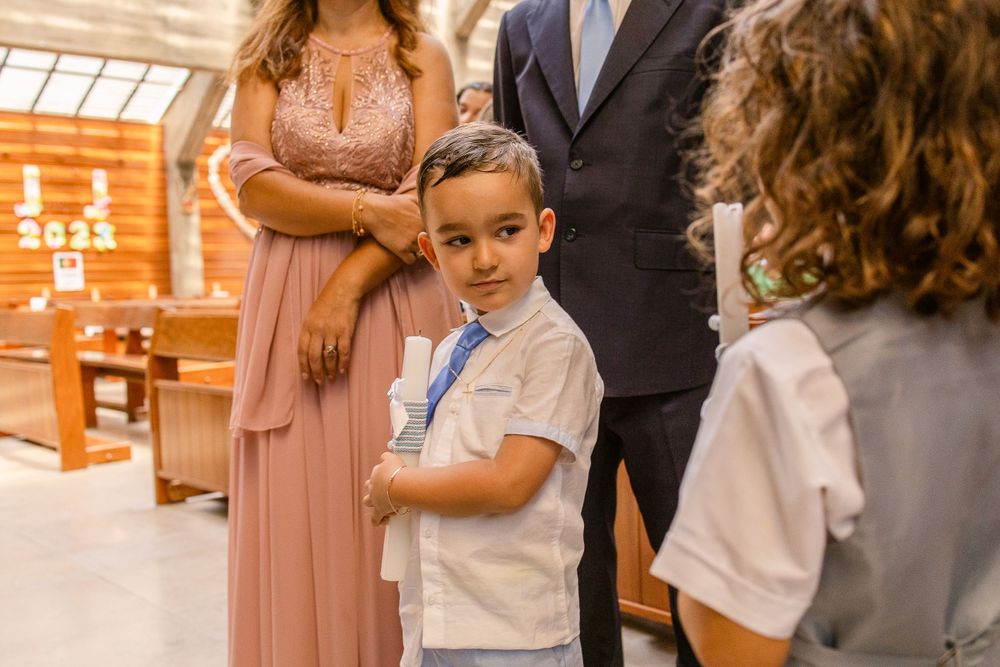 Reportagem fotográfica de Baptizado; Fotografa de Baptizados; Igreja Paroquial de Queijas Fotografia de batizados; Inês Valente Fotografia;