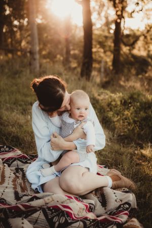 Outdoor farm country sunset rustic family session old bar