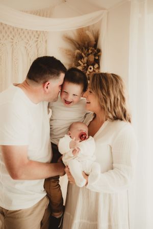 Tinonee taree studio photographer natural light newborn family