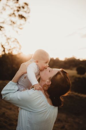 Outdoor farm country sunset rustic family session old bar