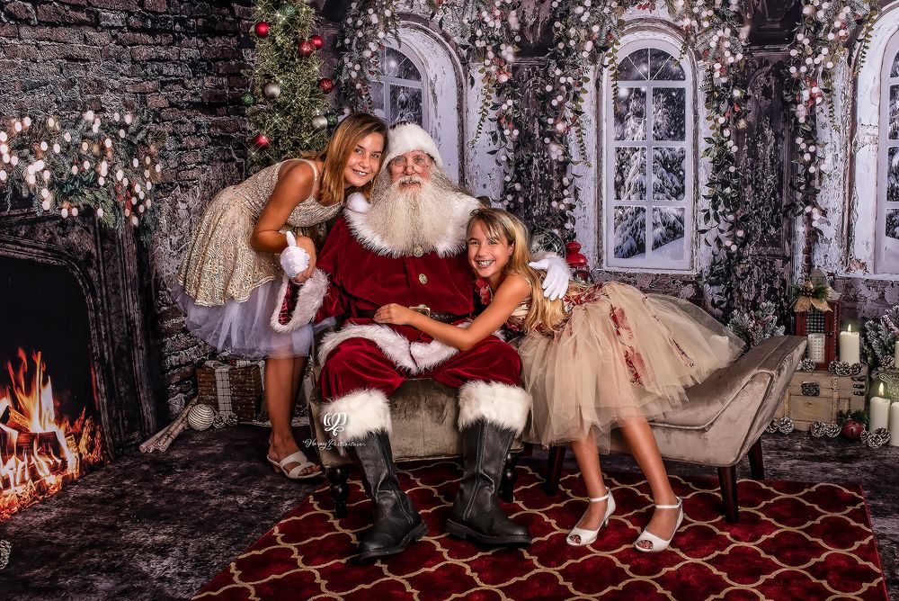 South Carolina portrait studio Santa session; Santa pictures with kids; studio Santa session; Lexington, SC; Columbia