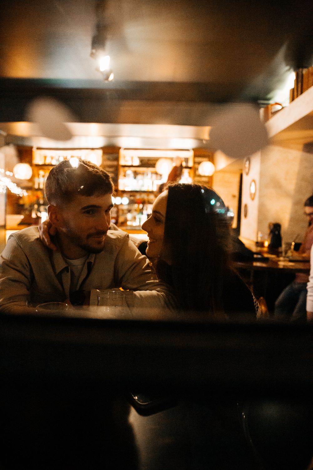 au restaurant en amoureux seance photo