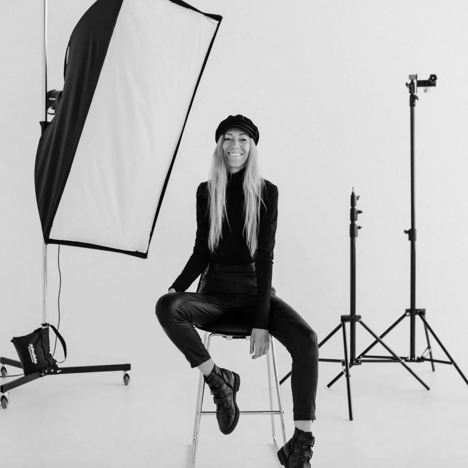 Laura Apine Photography / portretu fotogrāfe / kāzu fotogrāfe / studijas fotosesija / kāzas ārzemēs