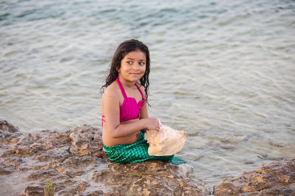 NISA MOMIN PHOTOGRAPHY | CREATIVE THEME | AUSTIN, TX
