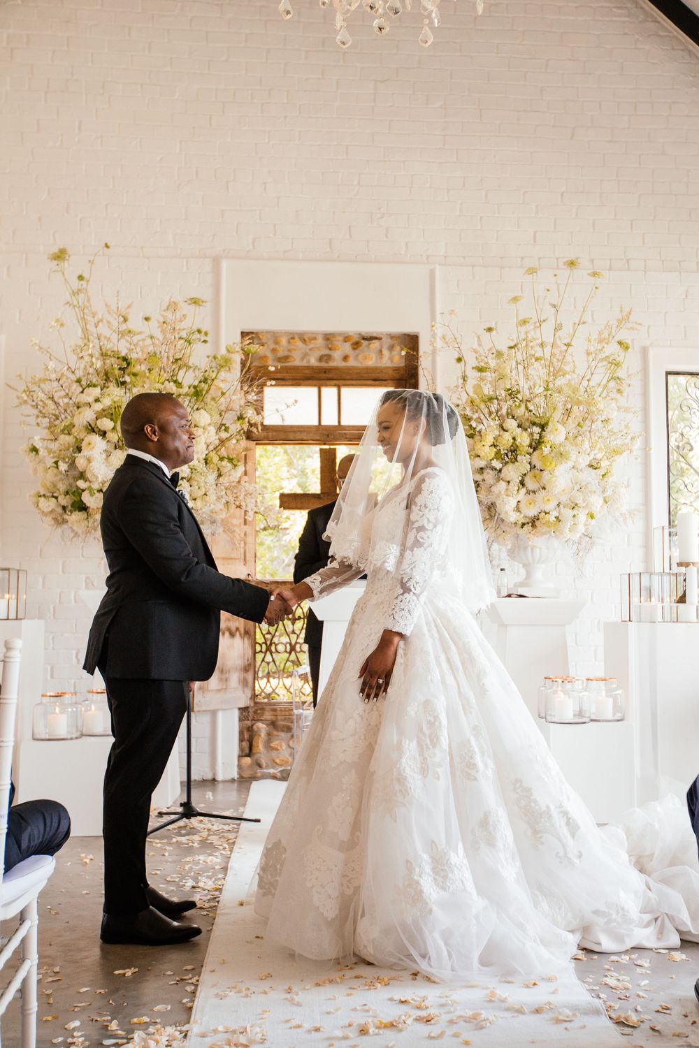 couple at Breneissance chapel