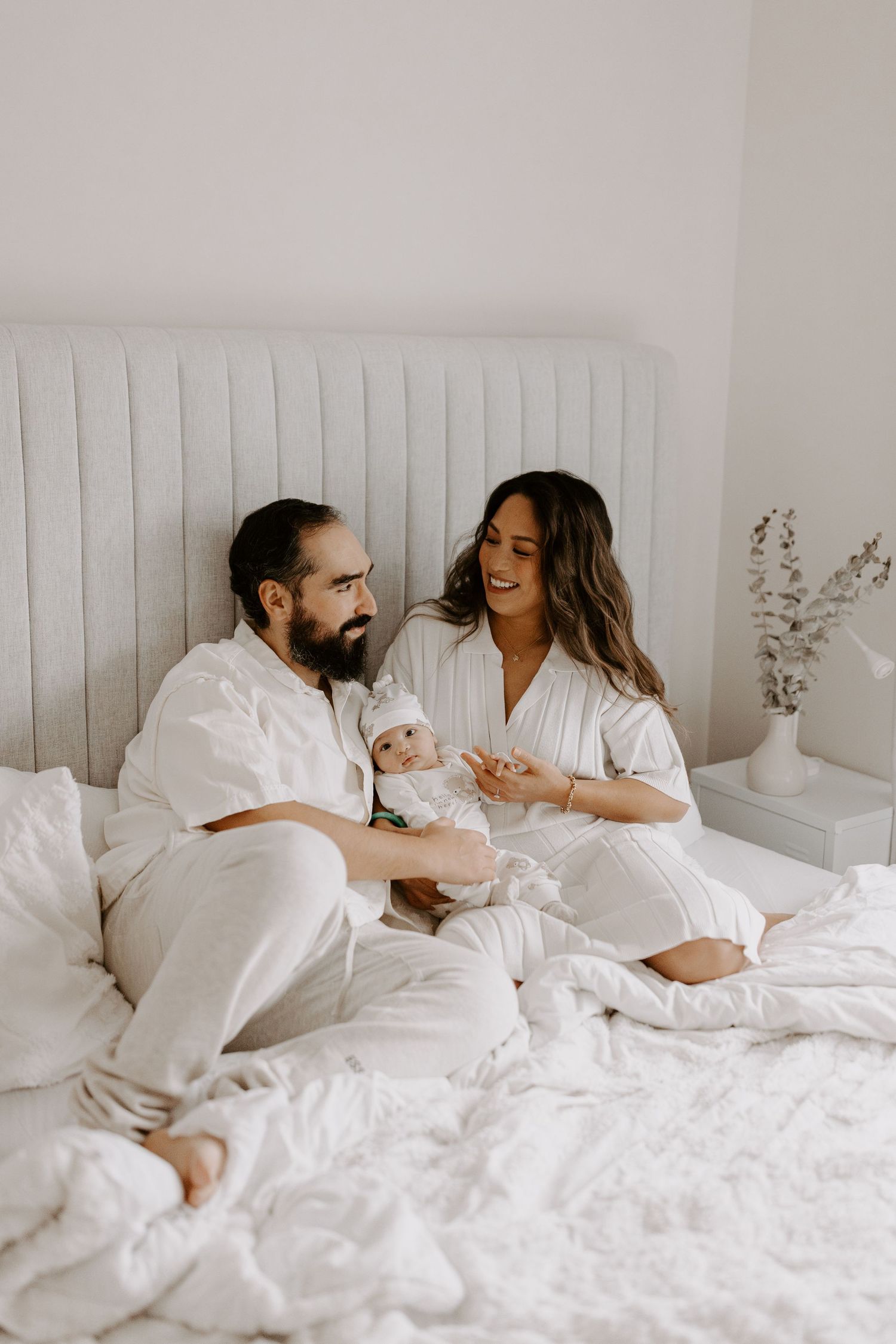 family / newborn home photography session in toronto vaughan canada