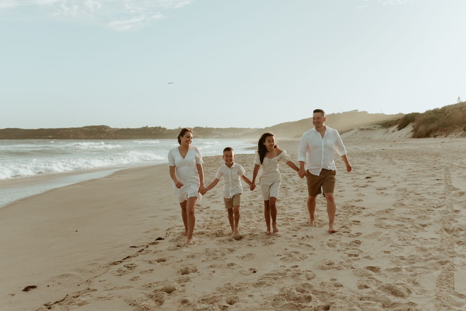 boho lifestyle photographer capturing raw real moments. based in lake Macquarie nsw, servicing the central coast and New