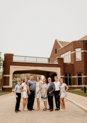 Mothers day family photos in Appleton WI