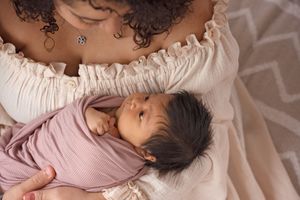lifestyle newborn photographer