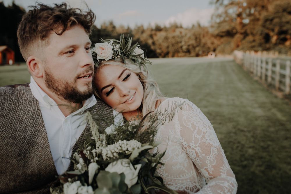 Hobbit Hill wedding venue. Manchester wedding photographer. Rustic wedding venue.