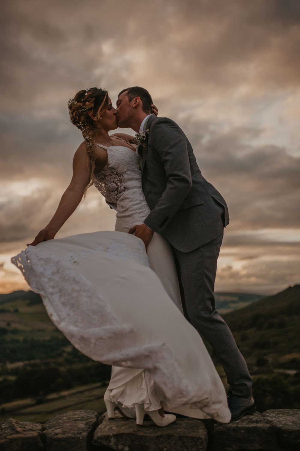 Peak district wedding photography Golden hour wedding pictures warrington liverpool cheshire Holly Klein Photography