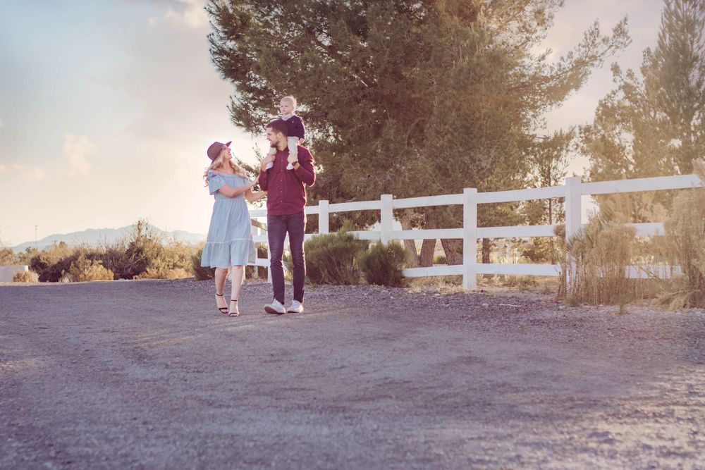 Wedding Engagement Family Maternity Senior photographer in Las Vegas, NV