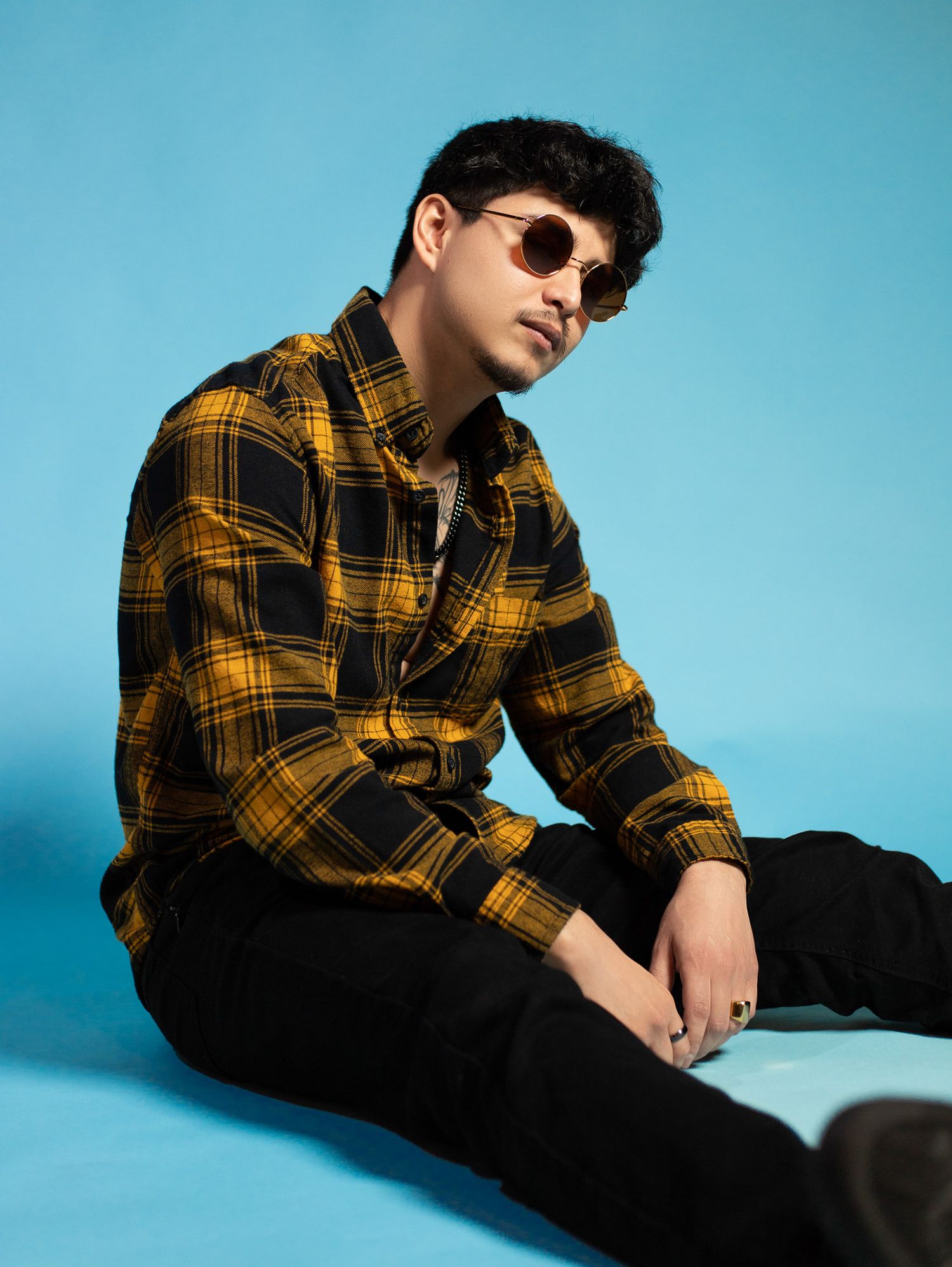 casual style portrait, editorial portrait