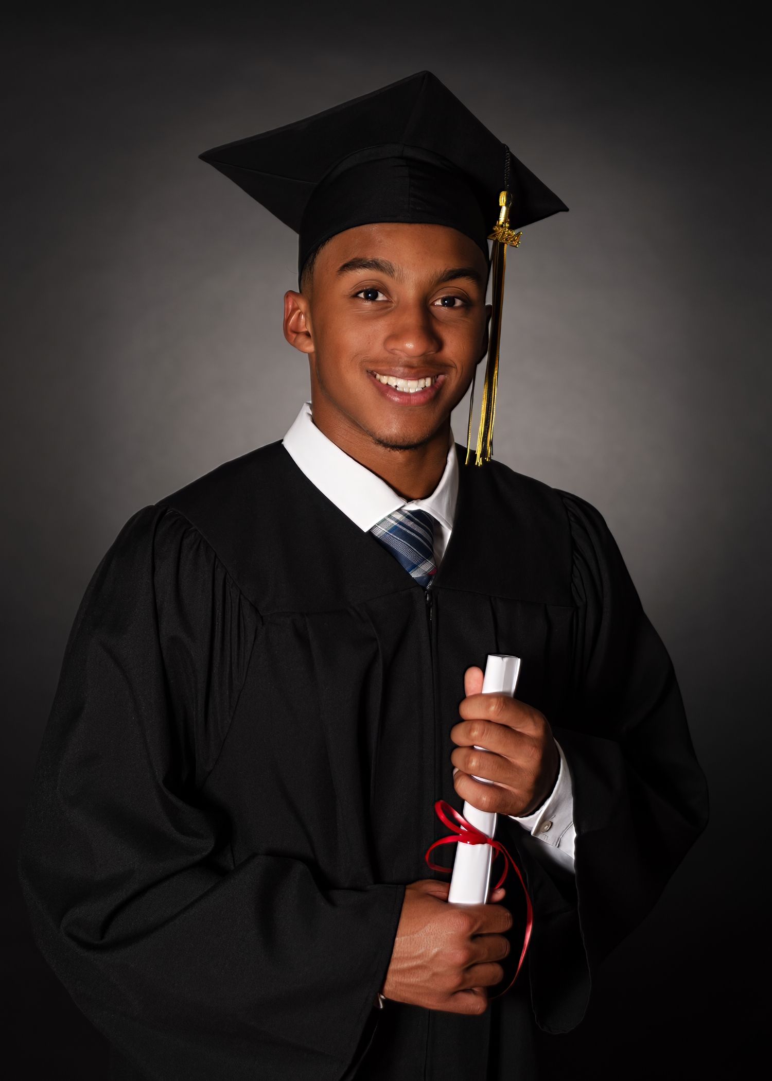 Graduate Photos, Graduation photos, Senior Photos, Cap and Gown Photo
