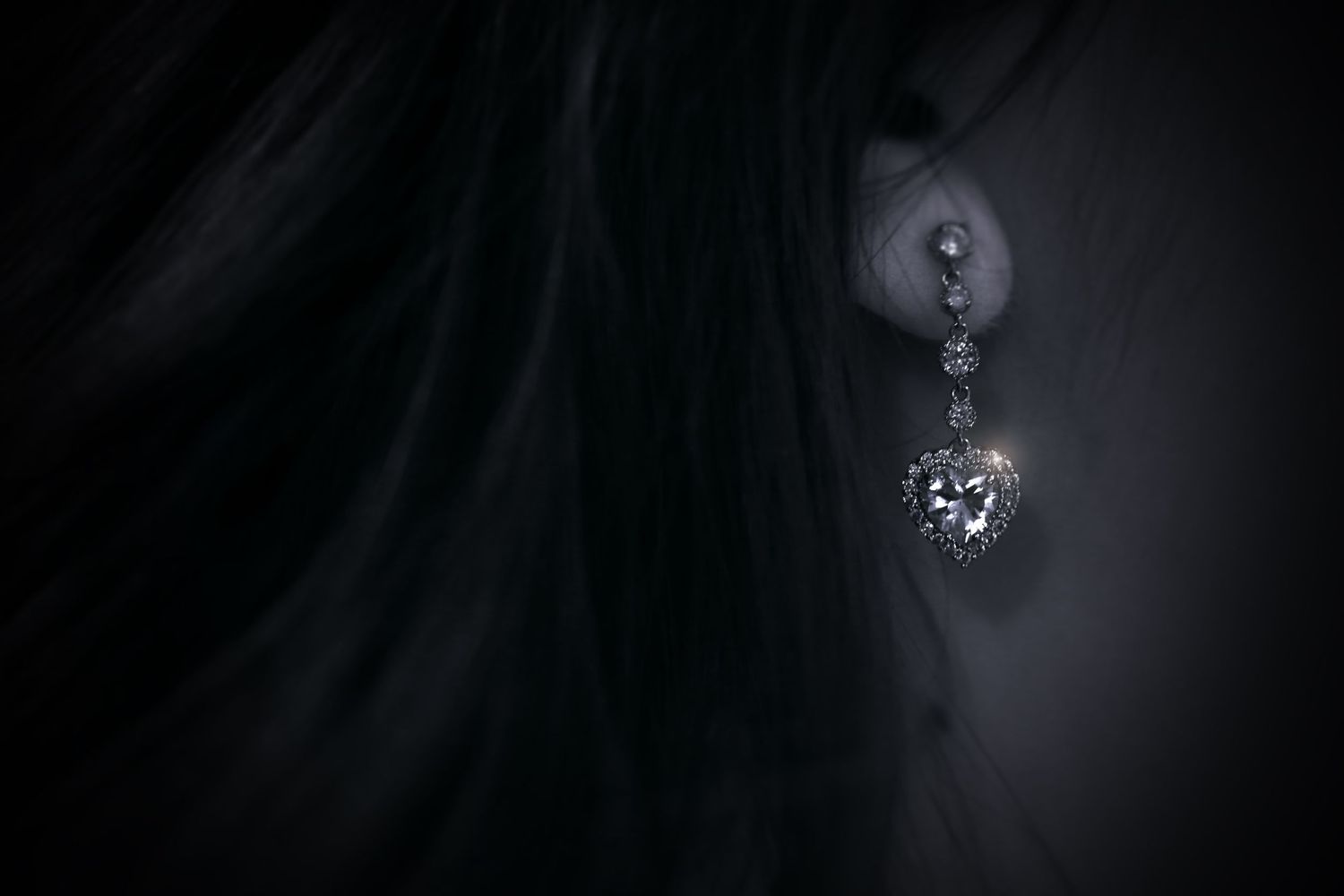 bride's earrings
