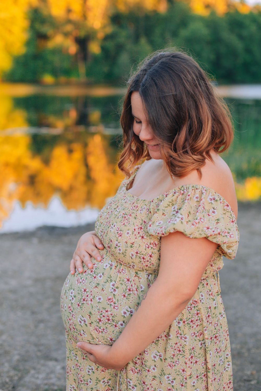 Maternity photographer Puyallup and Tacoma Washington